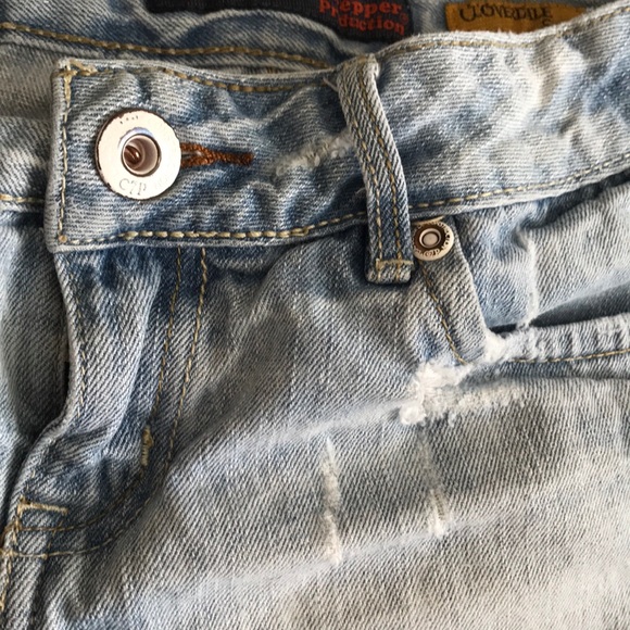 Chip and Pepper Shorts - Picture 4 of 7